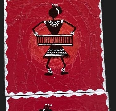 TduaOAdJA0Hw-Warli-on-wood